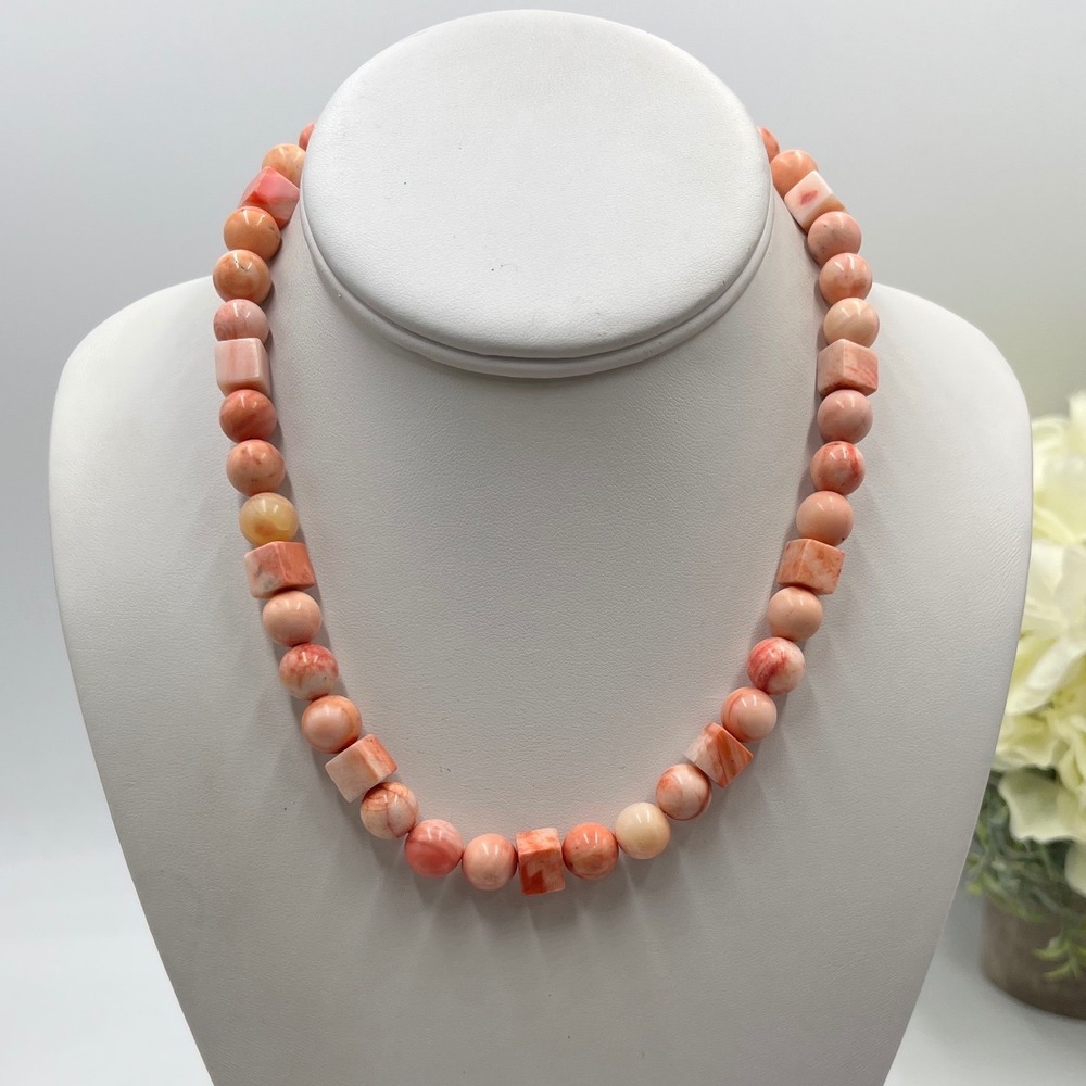 Peruvian Pink Andean Opal
Necklace 20' 925 Sterling Silver
Mixed Shape 61g Rare